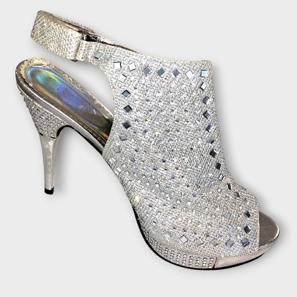 Hot Tomato Silver Metallic Glitter Embellished Platform Heels Sz 11 Y2K Princess - Picture 1 of 9